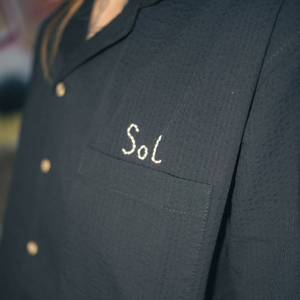 sol x big raven shirt